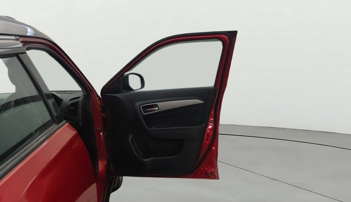 2018 Maruti Vitara Brezza ZDI PLUS AMT, Diesel, Automatic, 51,093 km, RHS Front Door