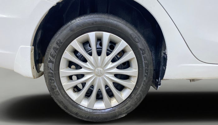 2017 Maruti Ciaz DELTA 1.4 MT PETROL, Petrol, Manual, 1,02,550 km, Right Rear Wheel