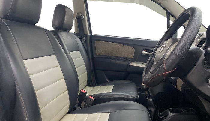 2013 Maruti Wagon R 1.0 VXI, Petrol, Manual, 1,07,300 km, Right Side Front Door Cabin