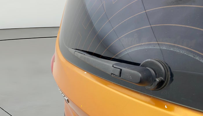 2016 Tata Tiago XZ PETROL, Petrol, Manual, 1,35,171 km, Rear Wiper