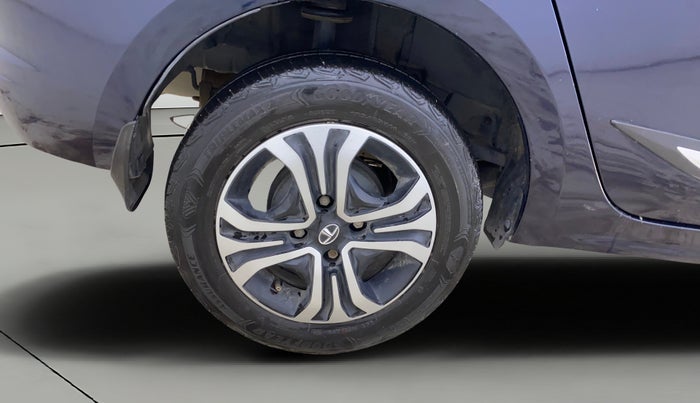 2023 Tata TIGOR XZ PLUS CNG, CNG, Manual, 44,354 km, Right Rear Wheel