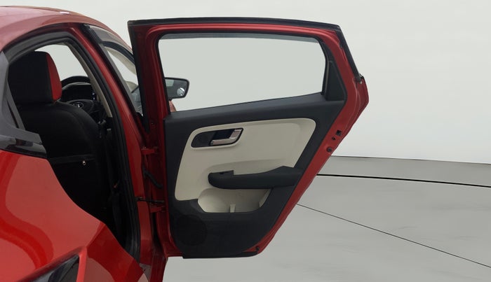 2023 Tata ALTROZ XZ PETROL, Petrol, Manual, 38,898 km, RHS Rear Door