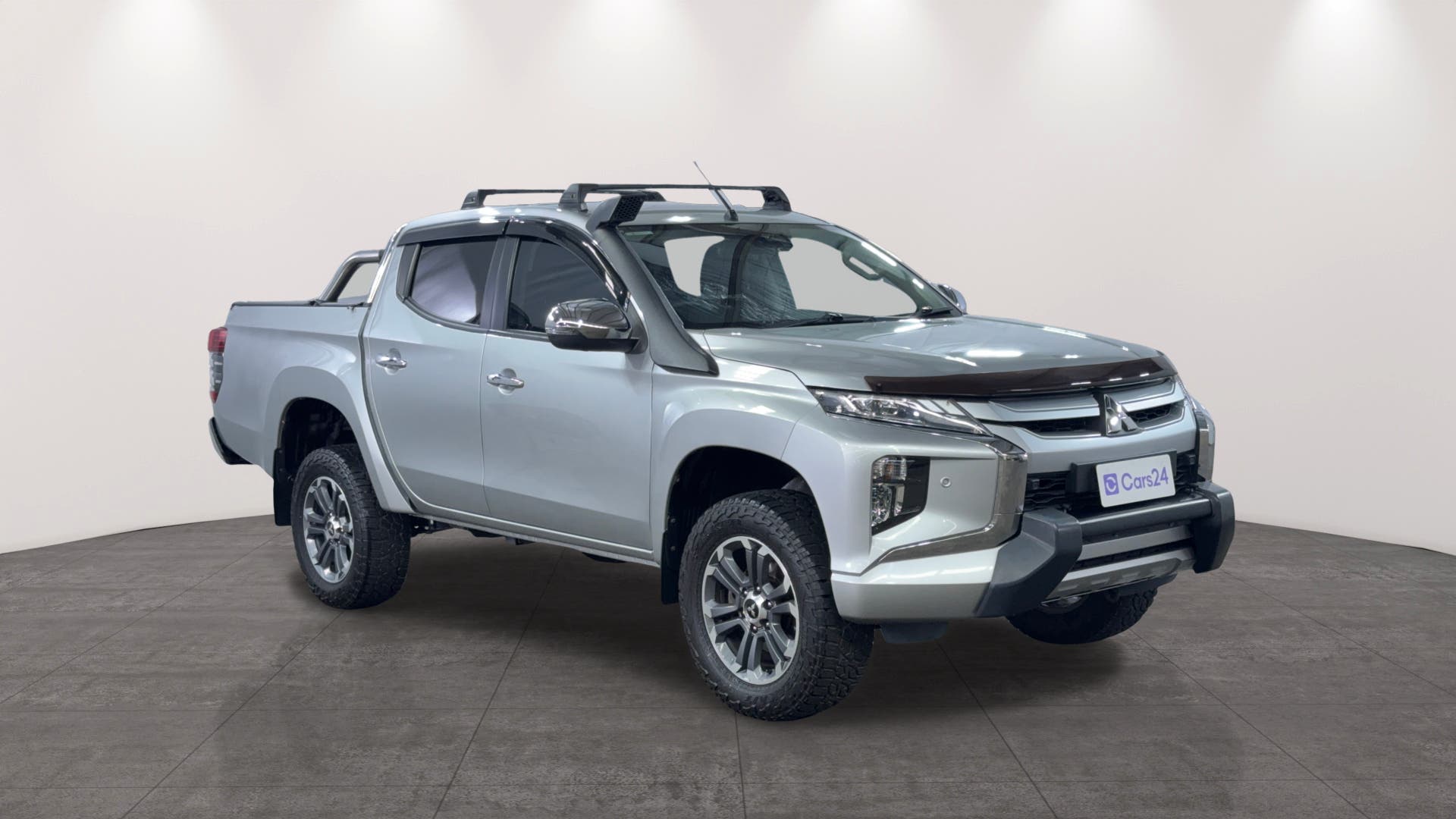 Mitsubishi Triton image
