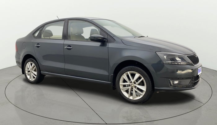 2017 Skoda Rapid STYLE 1.6 MPI AT, Petrol, Automatic, 1,17,571 km, Right Front Diagonal