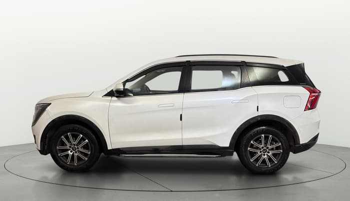 2022 Mahindra XUV700 AX 7 LUXURY P AT 7 STR, Petrol, Automatic, 48,653 km, Left Side
