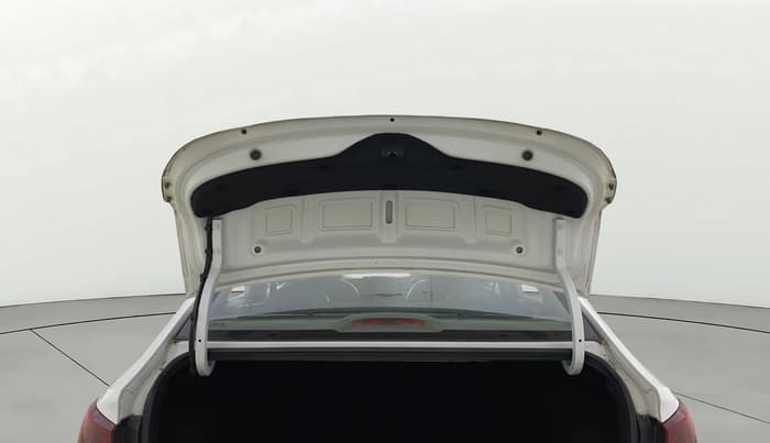2022 Hyundai Verna SX 1.5 VTVT, Petrol, Manual, 23,164 km, Boot Door Open