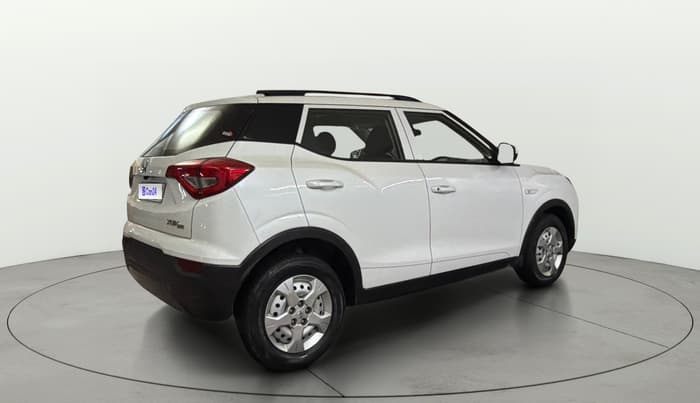2024 Mahindra XUV300 W4 1.5 DIESEL, Diesel, Manual, 84,053 km, Right Back Diagonal