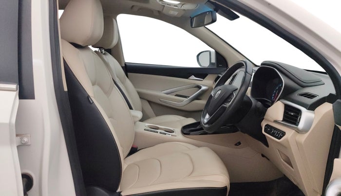 2021 MG HECTOR SHARP 1.5 DCT PETROL, Petrol, Automatic, 36,772 km, Right Side Front Door Cabin