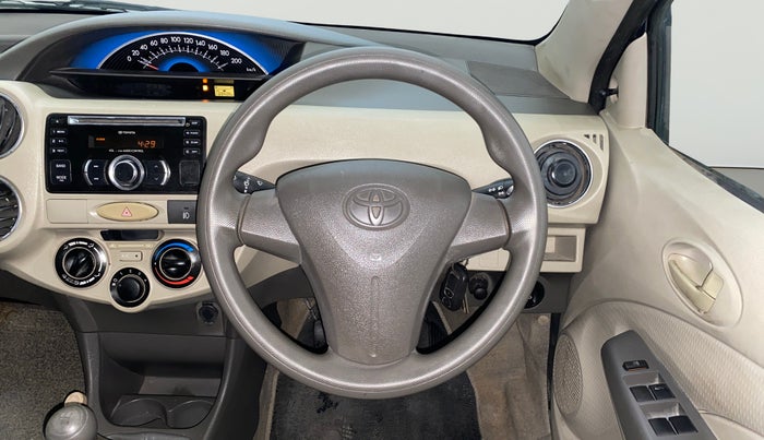 2014 Toyota Etios Liva G, Petrol, Manual, 69,429 km, Steering Wheel Close Up