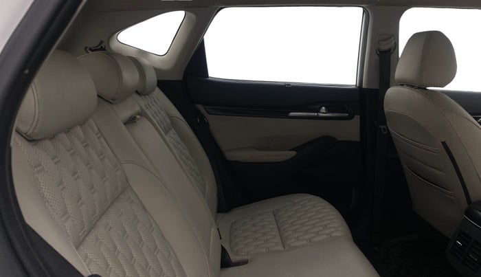 2020 KIA SELTOS HTX IVT 1.5 PETROL, Petrol, Automatic, 1,05,627 km, Right Side Rear Door Cabin