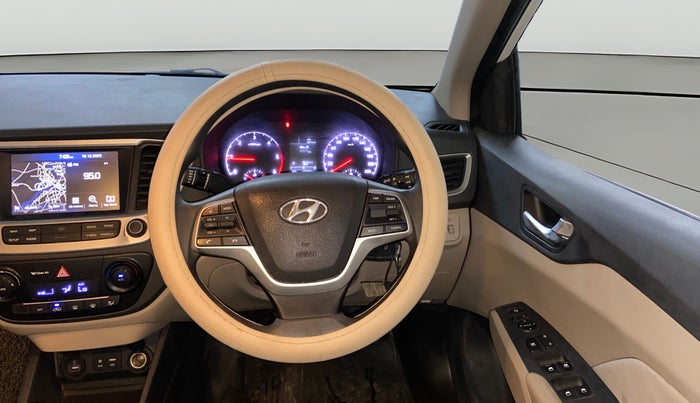 2018 Hyundai Verna 1.6 CRDI SX, Diesel, Manual, 1,20,885 km, Steering Wheel Close Up