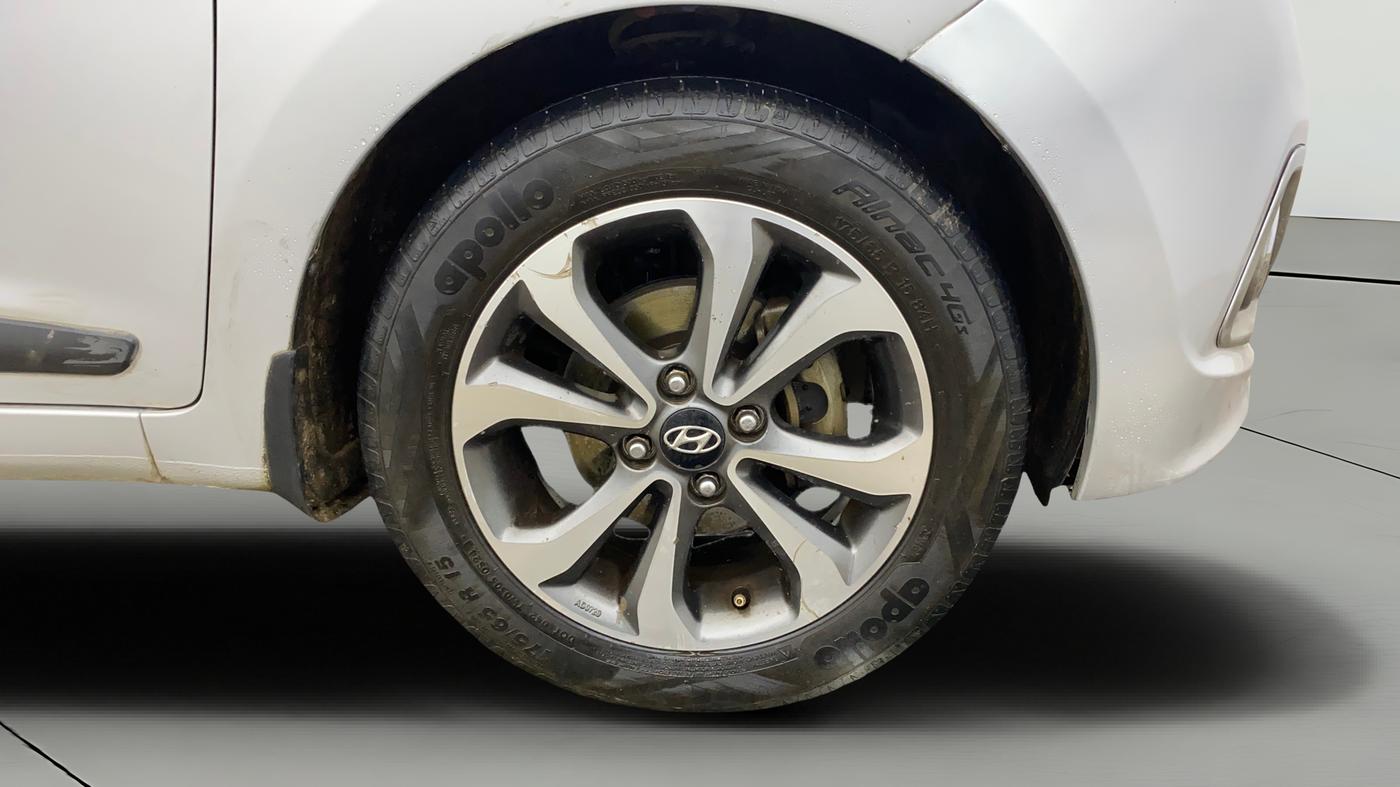 2014 Hyundai Xcent SX AT 1.2 (O), Petrol, Automatic, 88,057 km, Right Front Wheel