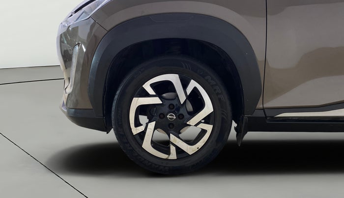 2021 Nissan MAGNITE XV TURBO CVT, Petrol, Automatic, 21,415 km, Left Front Wheel