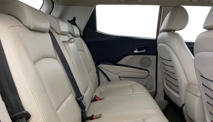 2019 Mahindra XUV300 W8 (O) 1.2 PETROL, Petrol, Manual, 64,322 km, Right Side Rear Door Cabin
