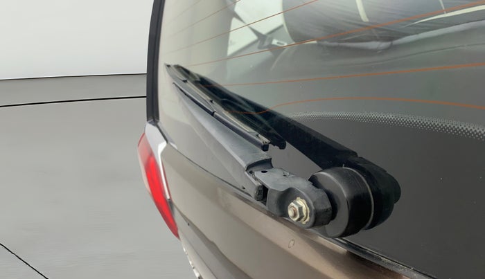 2018 Tata Hexa XMA 4X2 7 STR, Diesel, Automatic, 47,569 km, Rear Wiper