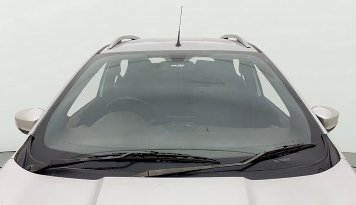 2018 Ford FREESTYLE TITANIUM 1.2 PETROL, CNG, Manual, 1,42,948 km, Front Windshield