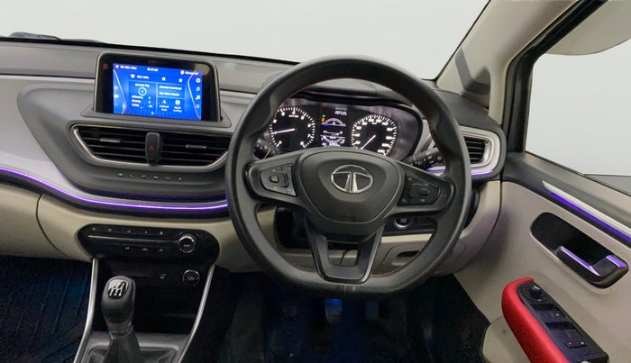 2022 Tata ALTROZ XZ PETROL, Petrol, Manual, 62,856 km, Steering Wheel Close Up