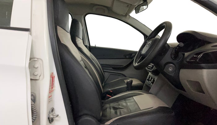2018 Tata Tiago XT PETROL, Petrol, Manual, 59,643 km, Right Side Front Door Cabin