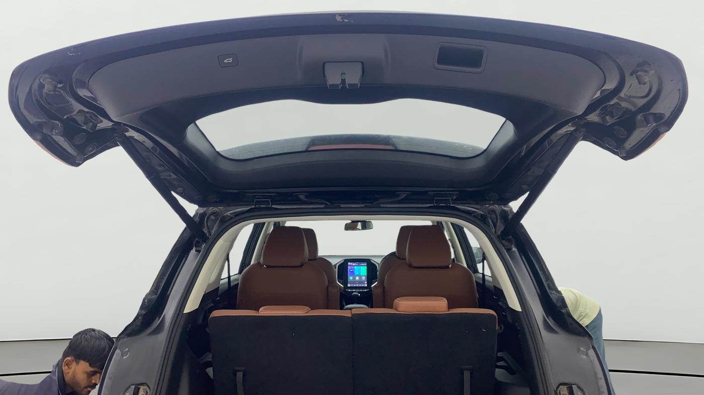 2020 MG HECTOR PLUS SHARP 1.5 PETROL TURBO DCT 6-STR, Petrol, Automatic, 74,192 km, Boot Door Open