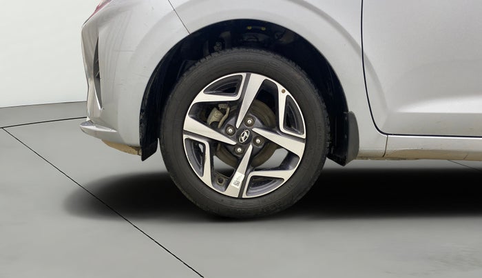 2022 Hyundai AURA SX 1.2, Petrol, Manual, 31,065 km, Left Front Wheel