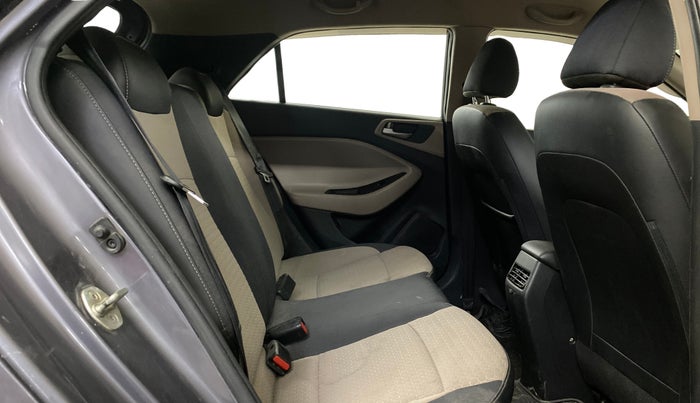 2018 Hyundai Elite i20 MAGNA EXECUTIVE 1.2, Petrol, Manual, 99,109 km, Right Side Rear Door Cabin