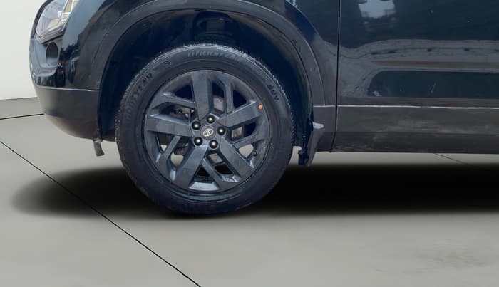 2022 Tata Safari XT PLUS, Diesel, Manual, 77,215 km, Left Front Wheel