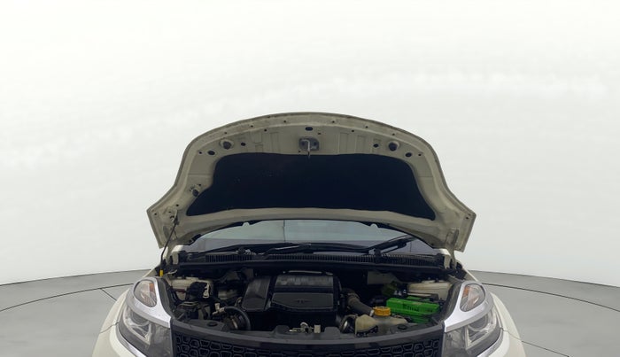 2018 Tata NEXON XZ PLUS DIESEL, Diesel, Manual, 25,476 km, Open Bonet