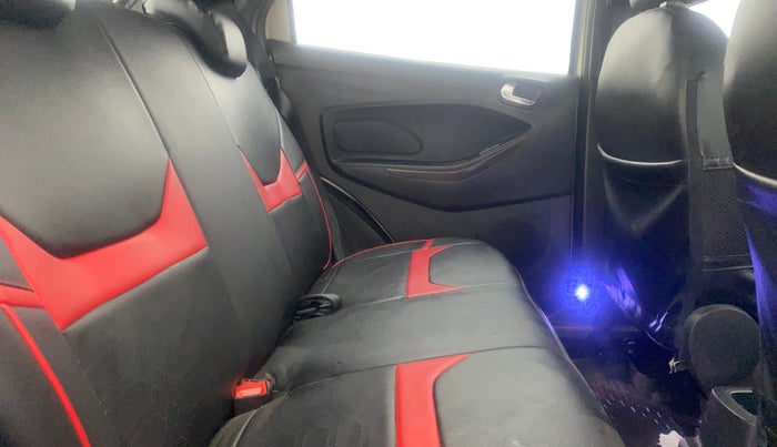2019 Ford FREESTYLE TITANIUM 1.2 PETROL, Petrol, Manual, 34,363 km, Right Side Rear Door Cabin