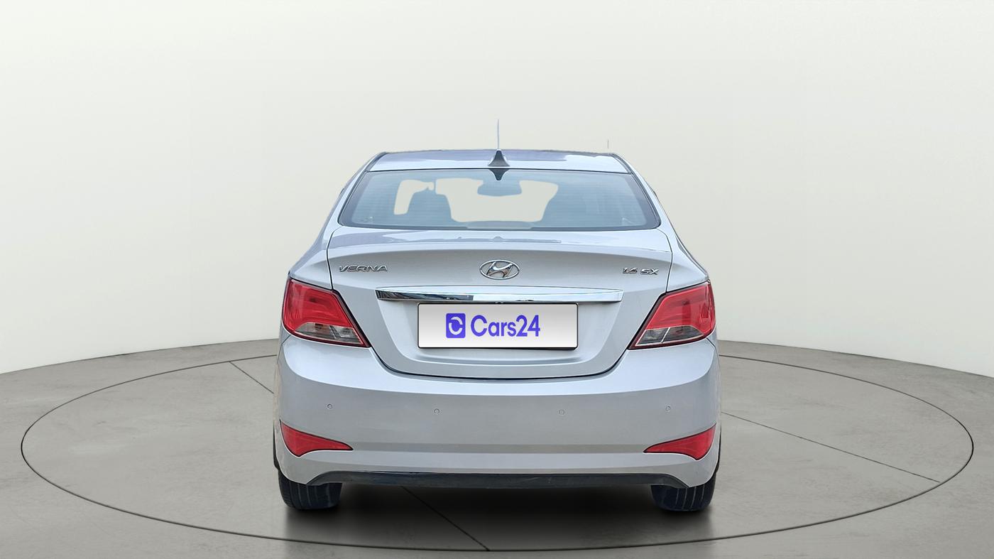 2016 Hyundai Verna 1.6 CRDI SX (O) AT, Diesel, Automatic, 1,07,866 km, Back/Rear