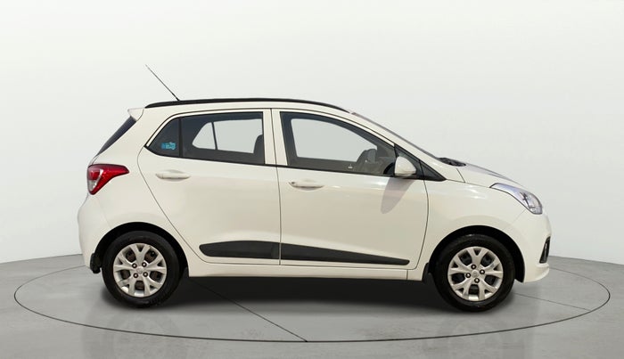 2016 Hyundai Grand i10 SPORTZ 1.2 KAPPA VTVT, Petrol, Manual, 90,804 km, Right Side View