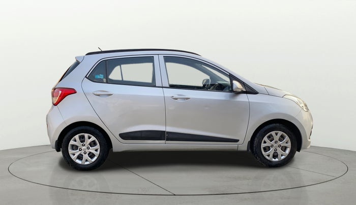 2015 Hyundai Grand i10 SPORTZ 1.2 KAPPA VTVT, Petrol, Manual, 1,44,319 km, Right Side View
