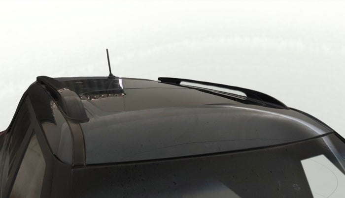 2021 Mahindra XUV300 W8 (O) 1.5 DIESEL, Diesel, Manual, 1,12,292 km, Roof