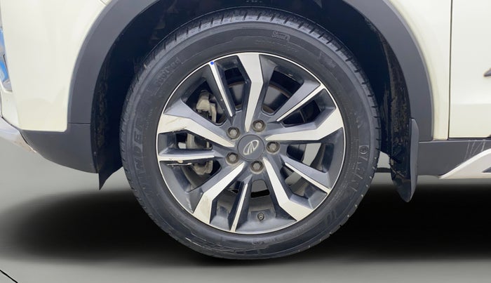 2020 Mahindra XUV300 W8 (O) 1.2 PETROL, Petrol, Manual, 34,817 km, Left Front Wheel