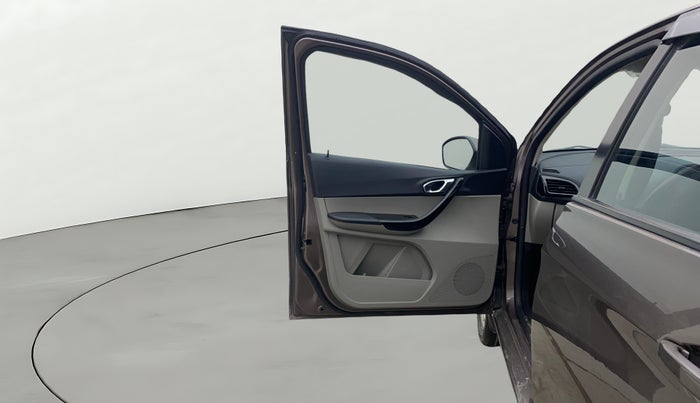 2018 Tata Tiago XZ PETROL, Petrol, Manual, 31,783 km, LHS Front Door
