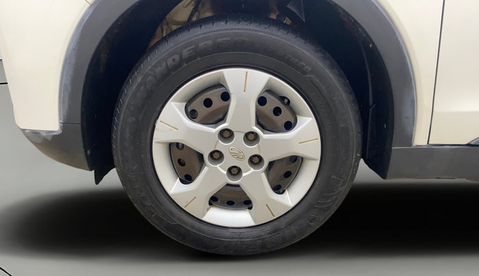 2019 Mahindra XUV300 W6 1.5 DIESEL, Diesel, Manual, 66,858 km, Left Front Wheel