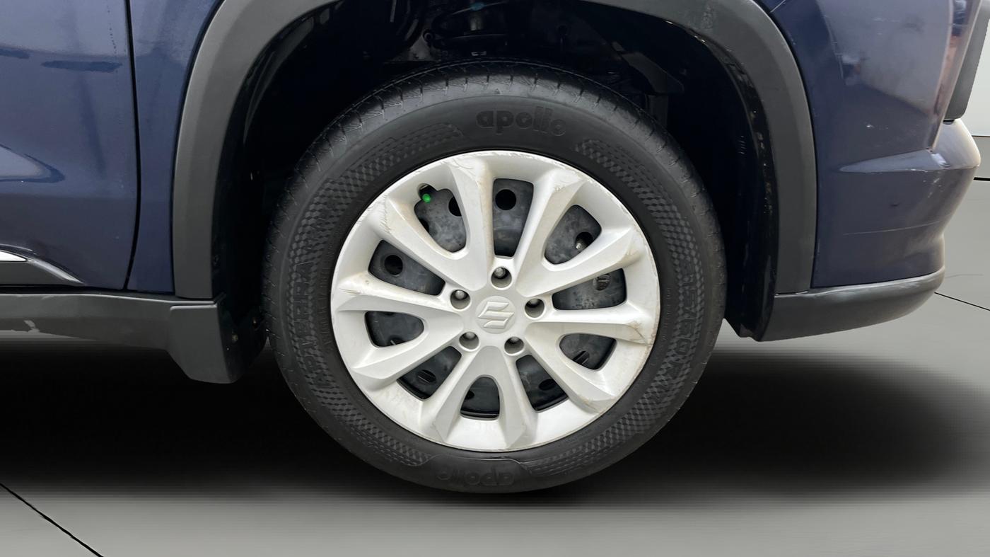2024 Maruti Grand Vitara SIGMA SMART HYBRID, Petrol, Manual, 17,861 km, Right Front Wheel