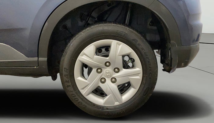 2021 Hyundai VENUE S 1.2, Petrol, Manual, 66,300 km, Left Rear Wheel