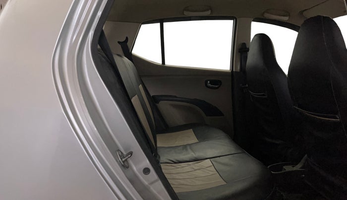 2014 Hyundai i10 SPORTZ 1.1, Petrol, Manual, 42,523 km, Right Side Rear Door Cabin