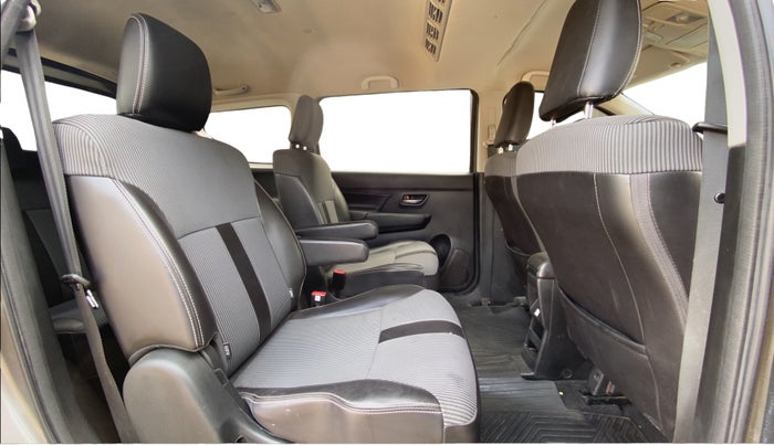 2021 Maruti XL6 ZETA MT, Petrol, Manual, 36,032 km, Right Side Rear Door Cabin