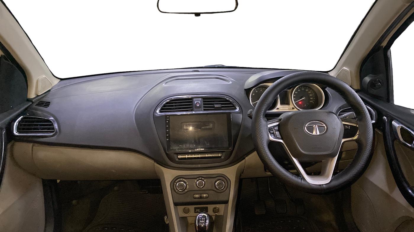 2016 Tata Tiago XZ PETROL, Petrol, Manual, 68,382 km, Dashboard