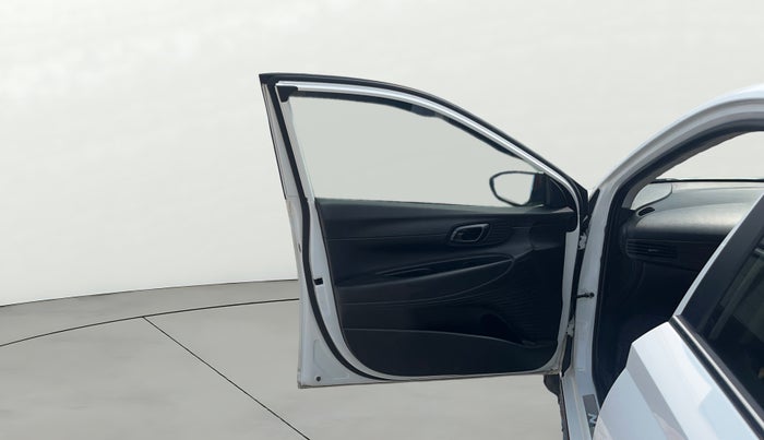 2023 Hyundai NEW I20 SPORTZ 1.2 IVT, Petrol, Automatic, 44,217 km, LHS Front Door