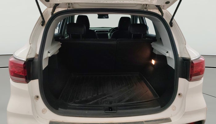 2022 MG ASTOR SUPER 1.5 MT, Petrol, Manual, 36,542 km, Boot Open Zoomed View