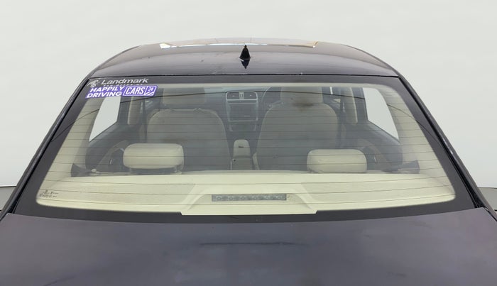 2017 Volkswagen Ameo HIGHLINE1.2L, Petrol, Manual, 1,30,371 km, Rear Windshield