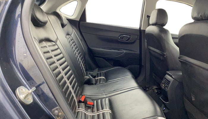 2021 Hyundai NEW I20 SPORTZ 1.2 MT, Petrol, Manual, 98,586 km, Right Side Rear Door Cabin