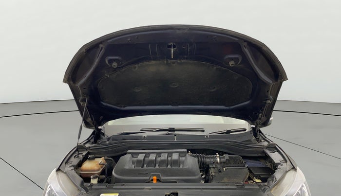 2022 Mahindra XUV700 AX 7 P AT 7 STR, Petrol, Automatic, 53,385 km, Open Bonet