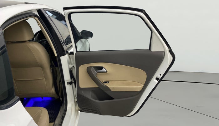 2016 Volkswagen Vento HIGHLINE 1.6 MPI, Petrol, Manual, 46,674 km, RHS Rear Door