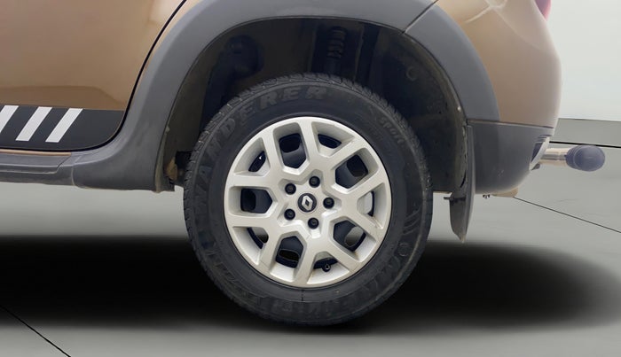 2017 Renault Duster RXL PETROL, Petrol, Manual, 57,656 km, Left Rear Wheel