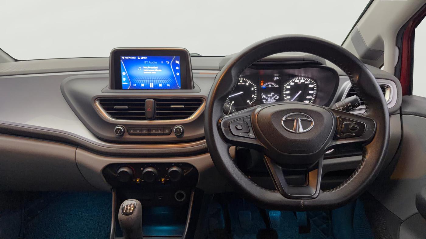 2020 Tata ALTROZ XT PETROL, Petrol, Manual, 62,456 km, Steering Wheel Close Up