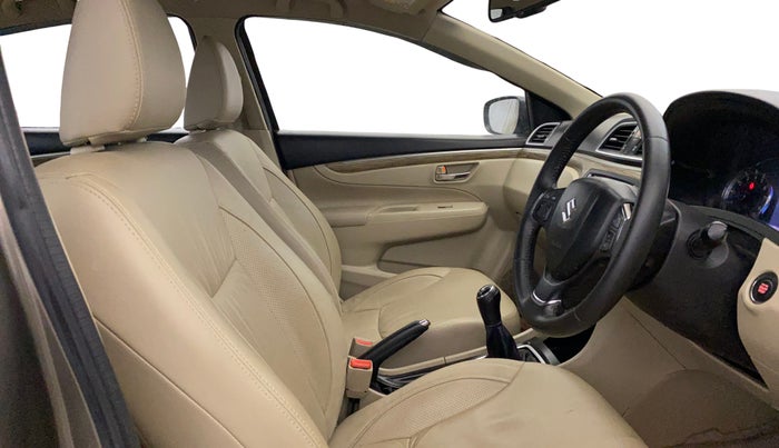 2020 Maruti Ciaz ALPHA 1.5 SHVS PETROL, Petrol, Manual, 60,555 km, Right Side Front Door Cabin