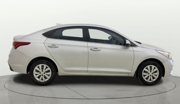 2017 Hyundai Verna 1.6 EX CRDI, Diesel, Manual, 1,33,554 km, Right Side View